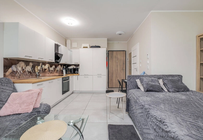 Urządzona kawalerka z ogrodem 30m2 | Msc w hali