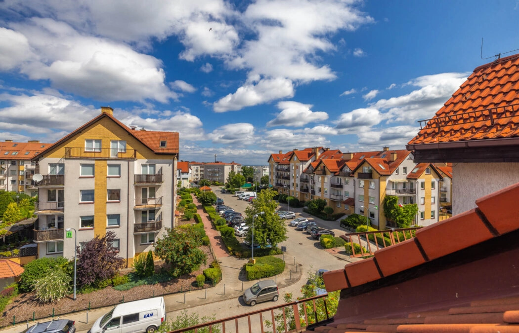 Dwupoziomowe 80,7 m², 4 pokoje, Fikakowo, Balkon