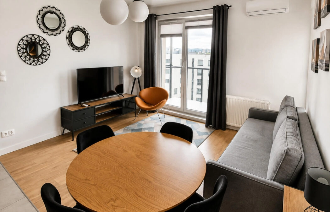 Eleganckie mieszkanie-duży balkon10 minut do morza