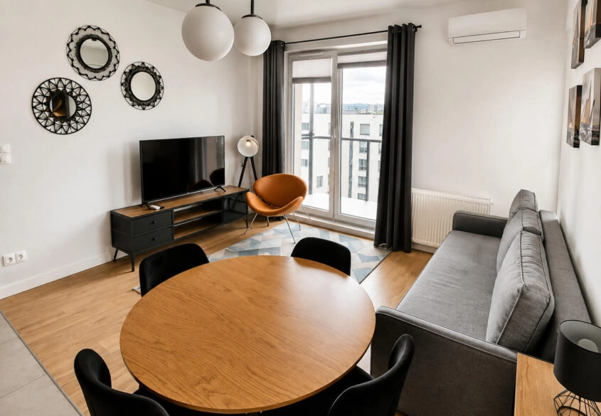Eleganckie mieszkanie-duży balkon10 minut do morza