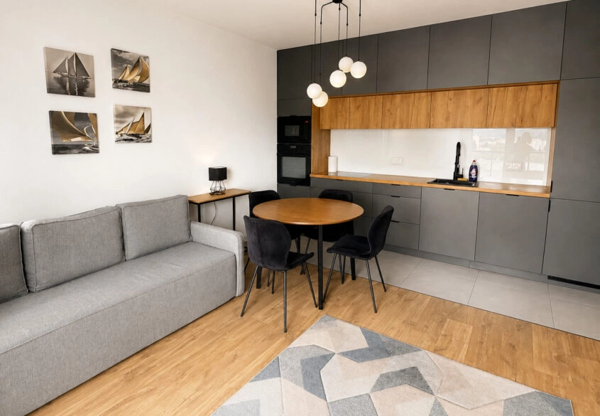 Eleganckie mieszkanie-duży balkon10 minut do morza