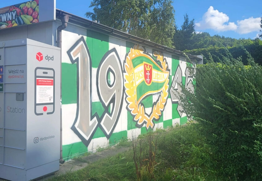 WOLNOSTOJĄCY LOKAL HANDLOWO-USŁUGOWY NA SPRZEDAŻ