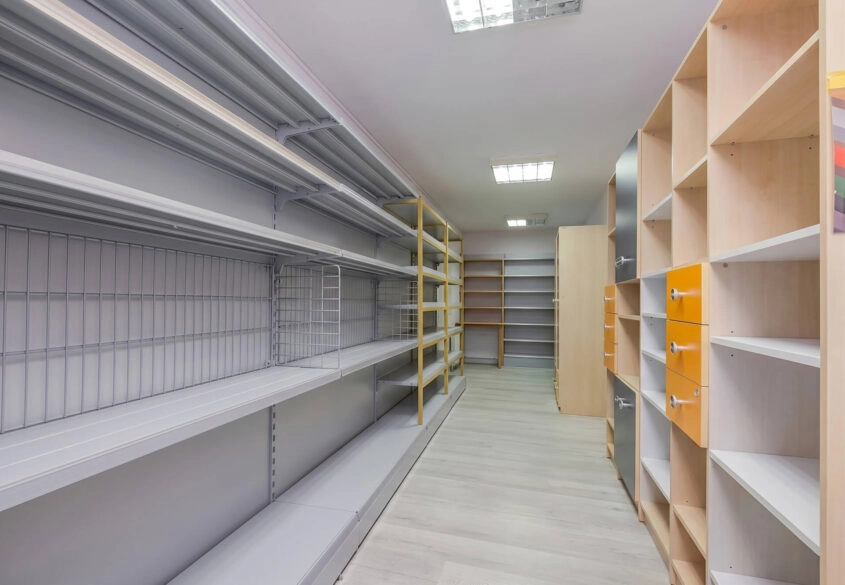 Atrakcyjny lokal usługowy z parkingiem | 80,54 m²
