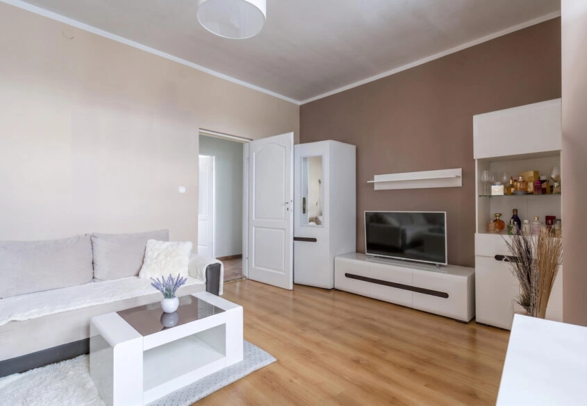 Sufity 320cm | Piwnica 15m2 | Przestronne Pokoje