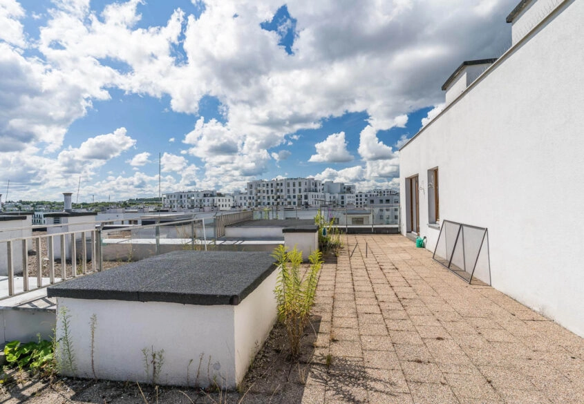 Trójstronne | Sufit 2,8 | Taras 56m | 2 msc w hali