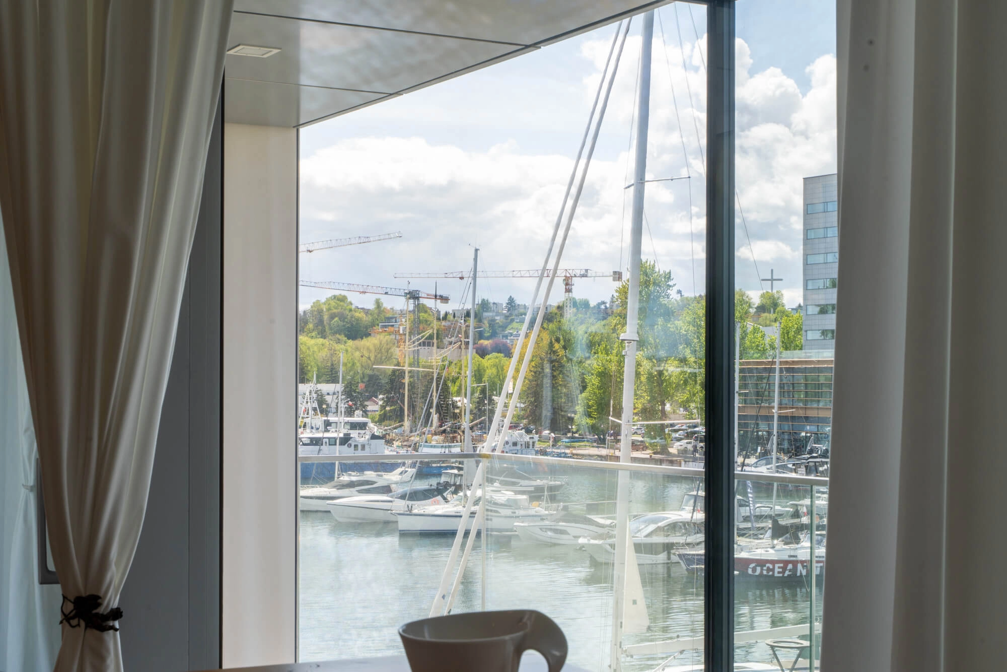Apartament z widokiem na zatokę, Yacht Park