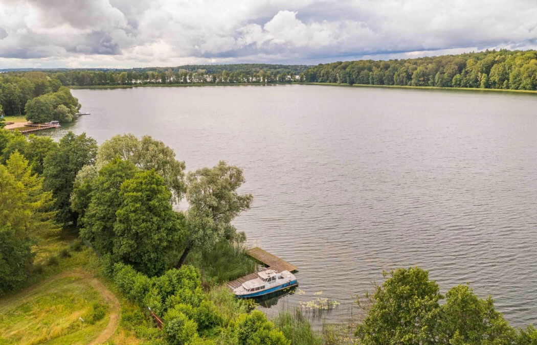 Pomost/Linia brzegowa- pod Hotel, Salę weselną