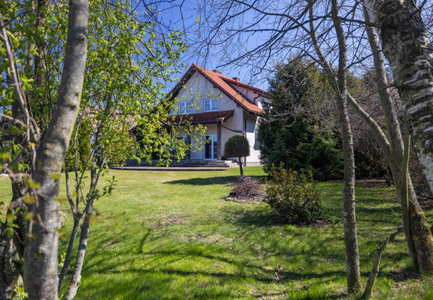 Dom wolnostojący na dużej działce 1258m2