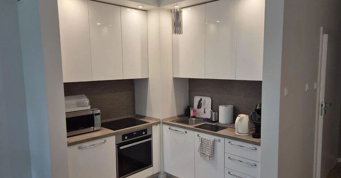 Apartamentowiec otoczony lasem 1km od plaży!
