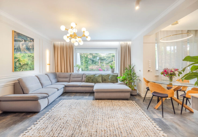 Stylowy Apartament z Ogrodem, Balkonem i Garażem!