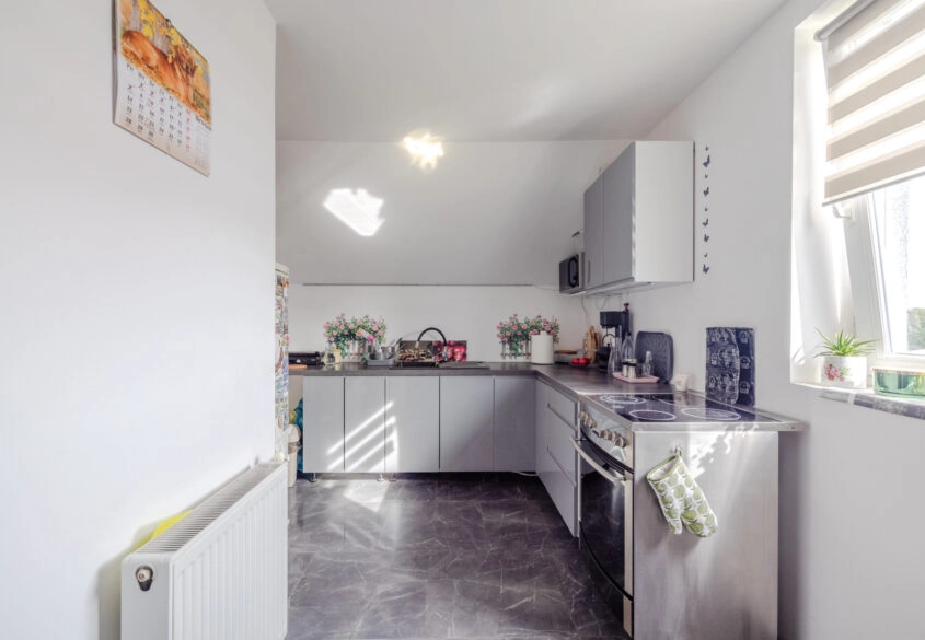 DOM Z DUŻĄ DZIAŁKĄ I POTENCJAŁEM | 1637 m²