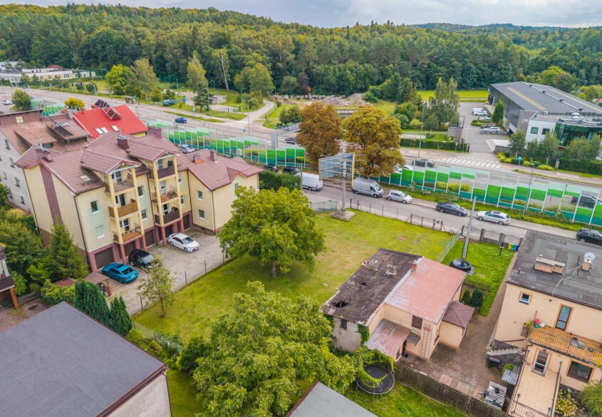 Tylko u nas - płaska - media przy działce