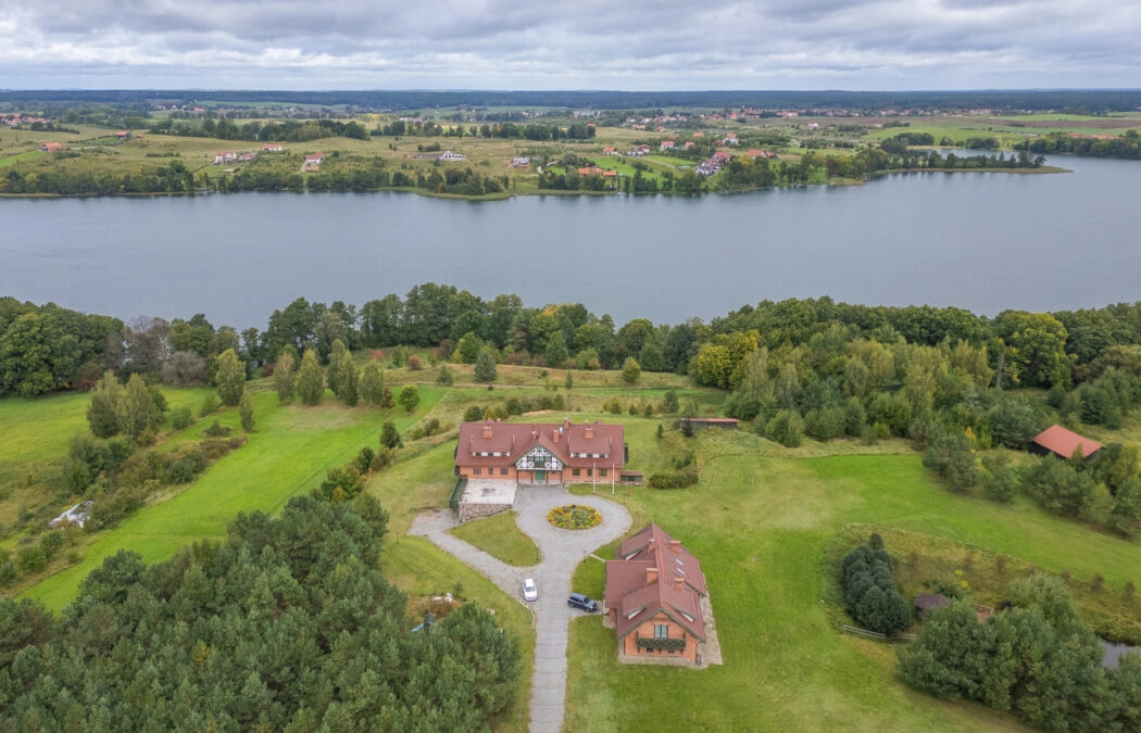Pensjonat i dom mieszkalny działka 5,7 ha