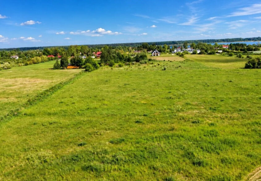 Działki 3000 m² z WZ, blisko morza i jeziora