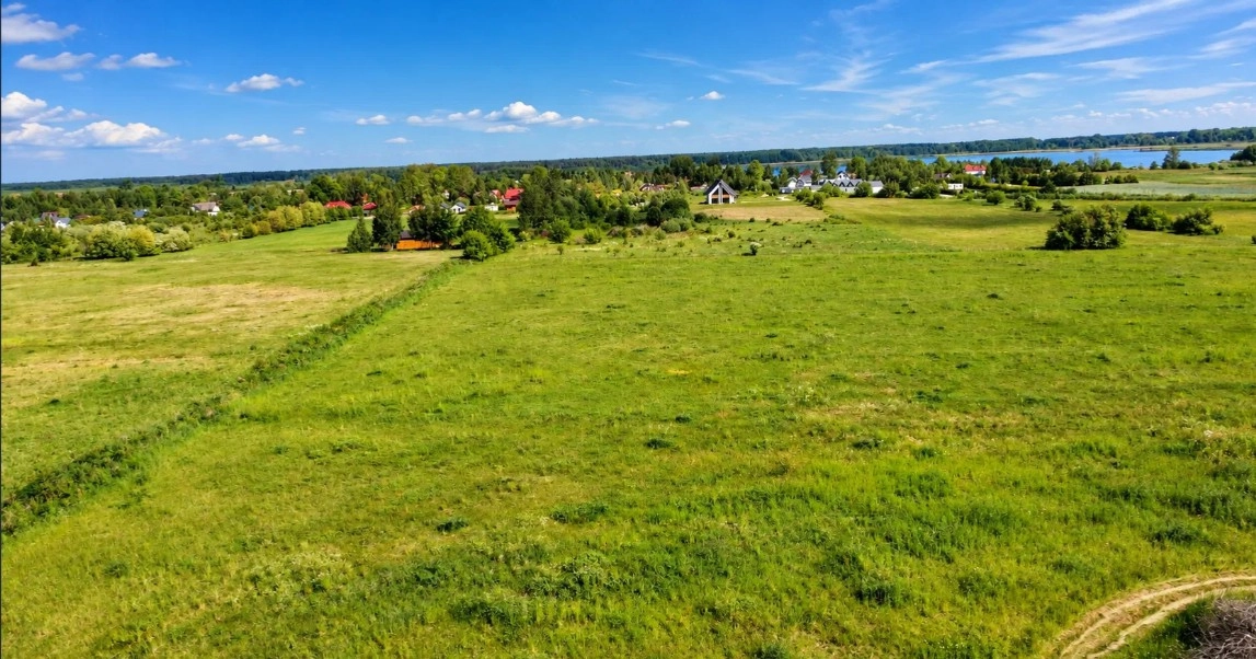 Działki 3000 m² z WZ, blisko morza i jeziora