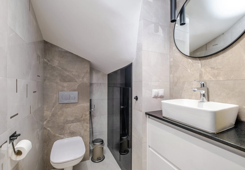 Elegancki, dom narożny (121 m²) z fotowoltaiką