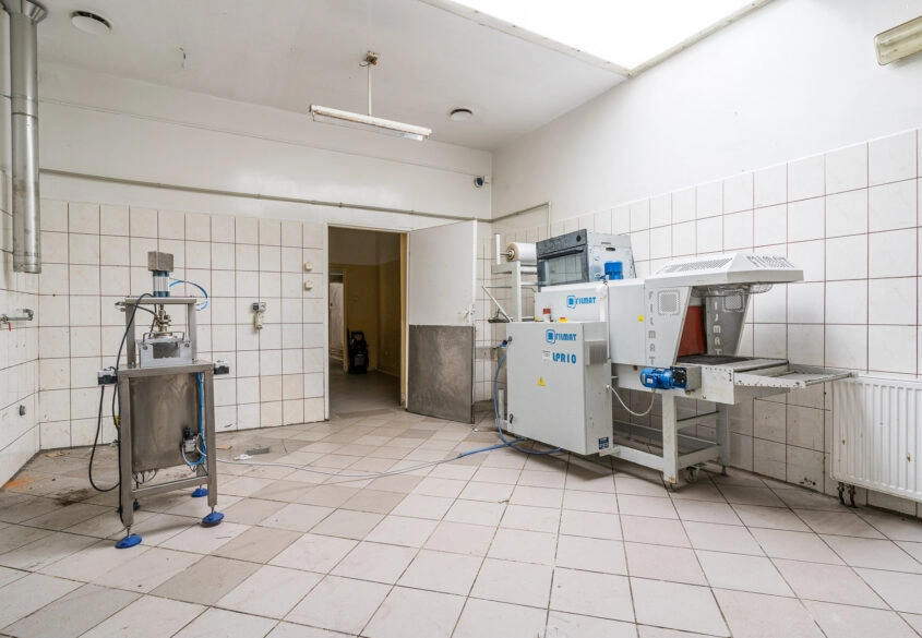 Zakład pod produkcję żywności 3 km do wjazdu na S6