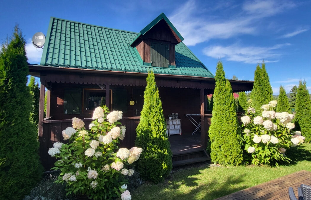 Domek nad jeziorem Żarnowieckim
