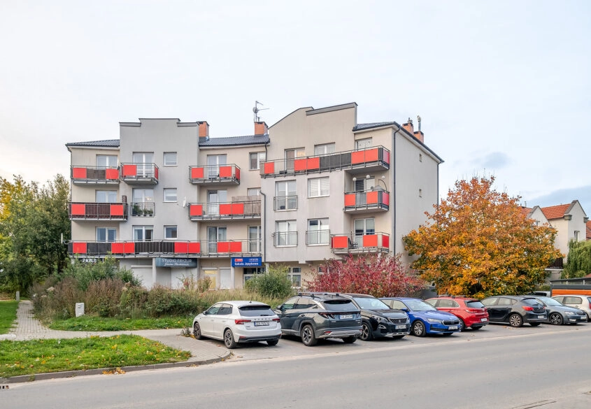 Wyposażone, gotowe do zamieszkania.