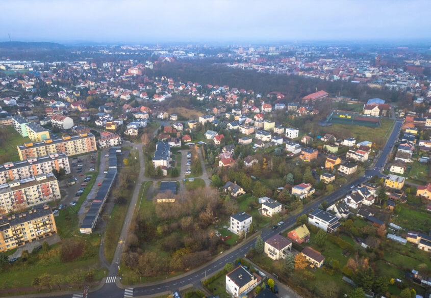 Działka 2706 m2 pod budowę domu lub na inwestycję