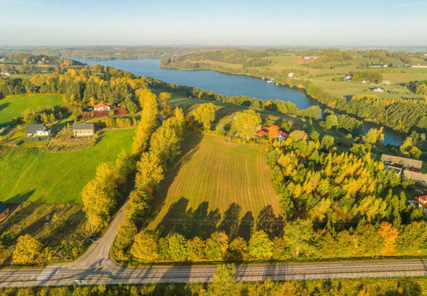 Chmielno, prawie 1 ha, zab. mieszkaniowa jednorodzinna